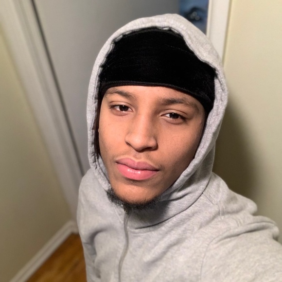 Meet your Posher, Damian - Picture 1 of 1